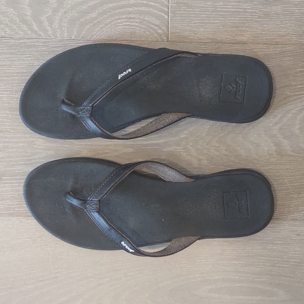 Reef flip flops